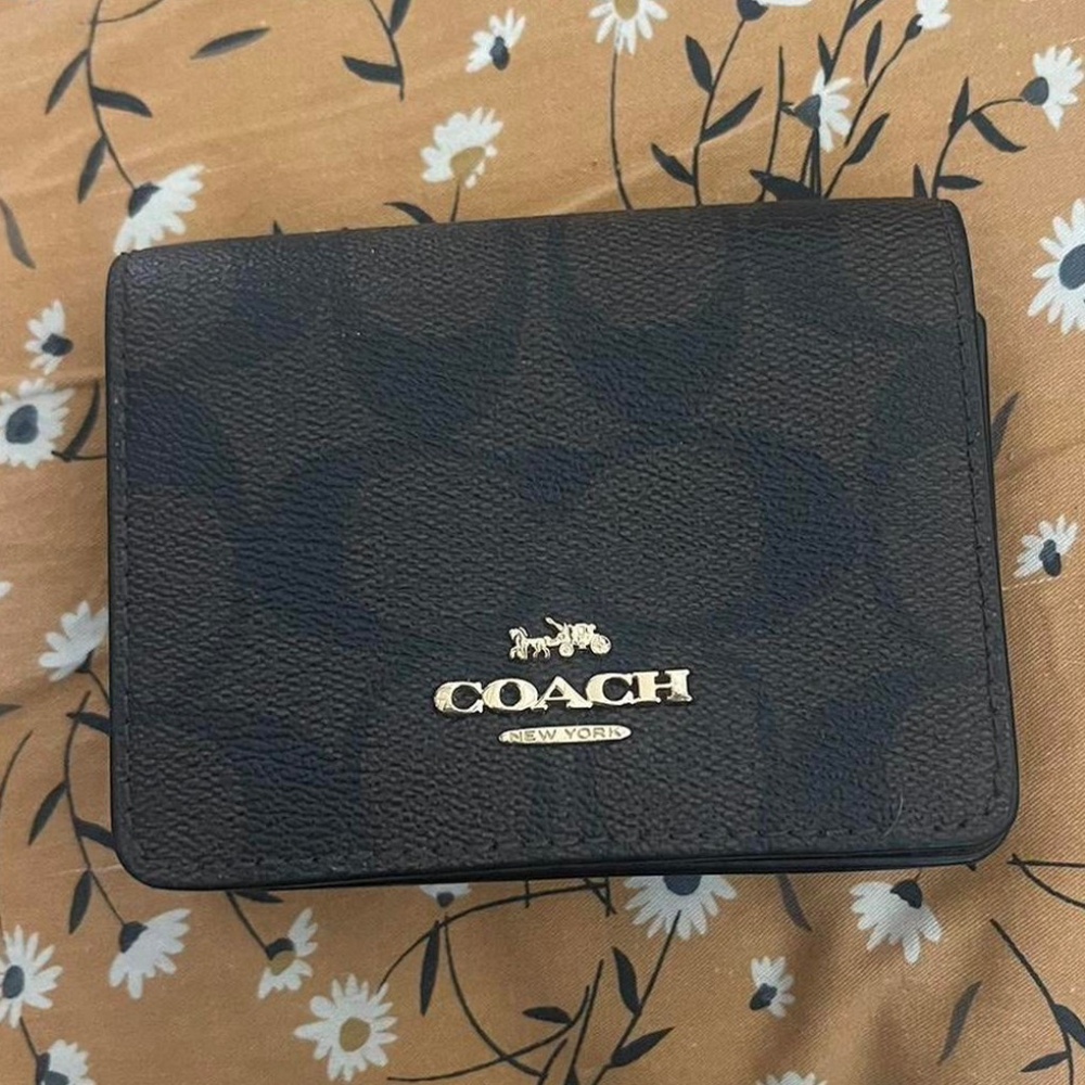 Coach Women's Brown and Gold Wallet-purses